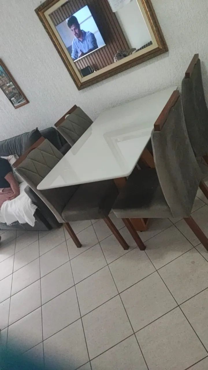 Mesa de Jantar com 4 Cadeiras - Moderna e Elegante! ? - Foto 2