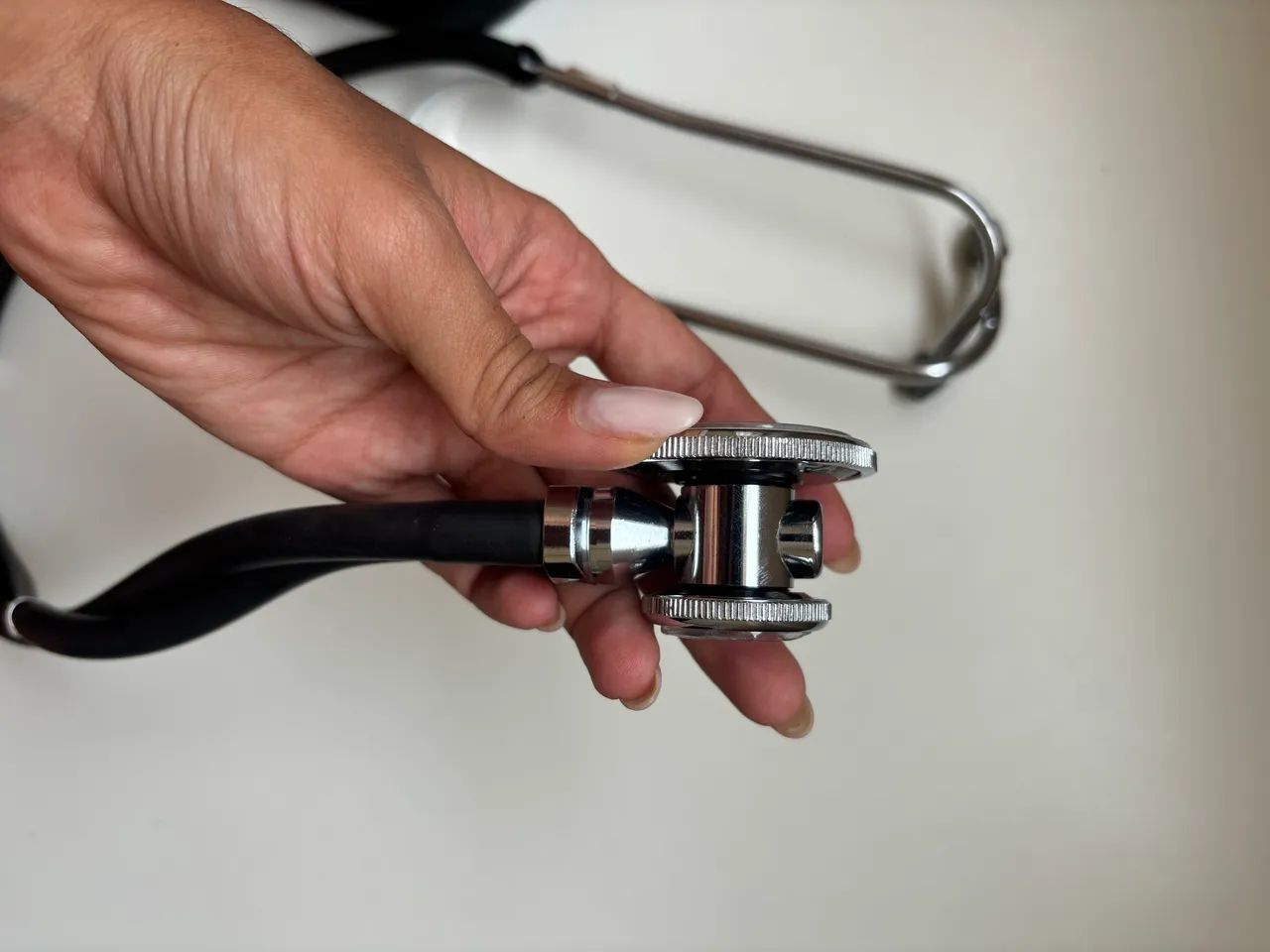 Kit: Estetoscópio P.A. MED + Esfigmomanômetro + Case - Foto 2