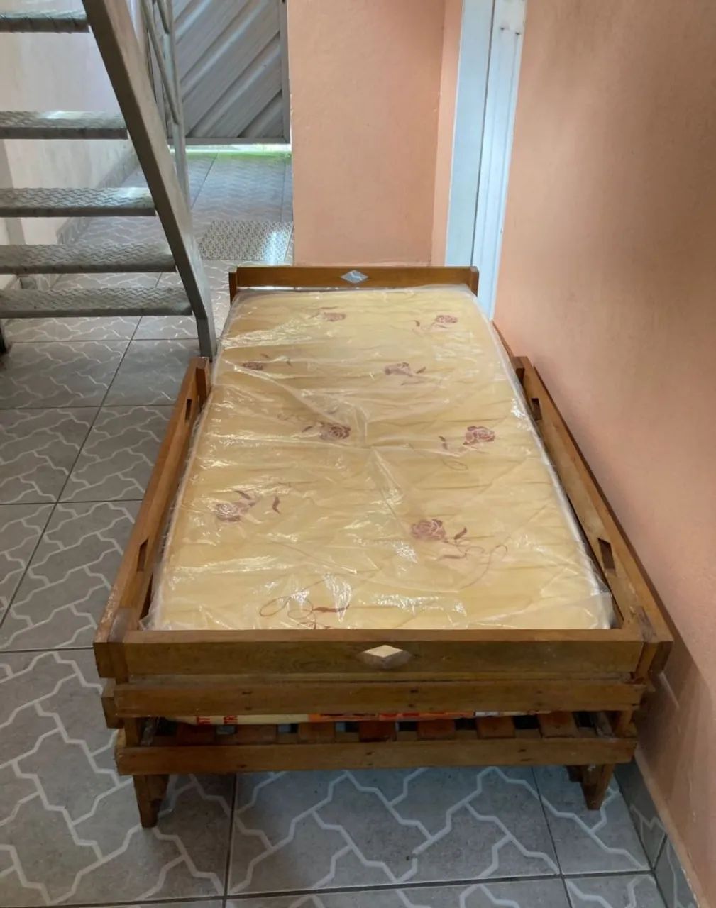 Cama infantil com colchão  - Foto 5