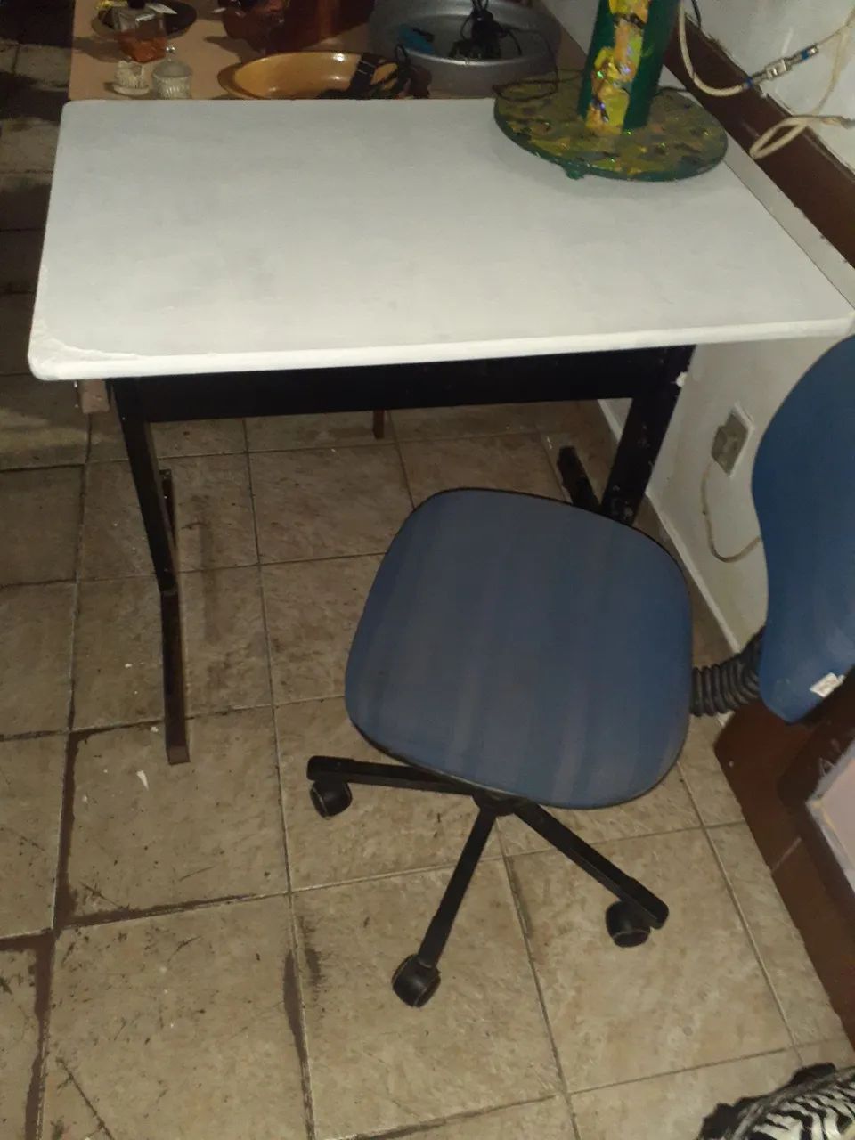 Mesa de computador c/ cadeira giratoria446520420393953282