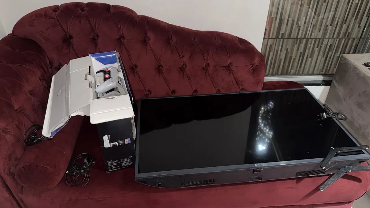 Vendo ps5 e uma tv *)