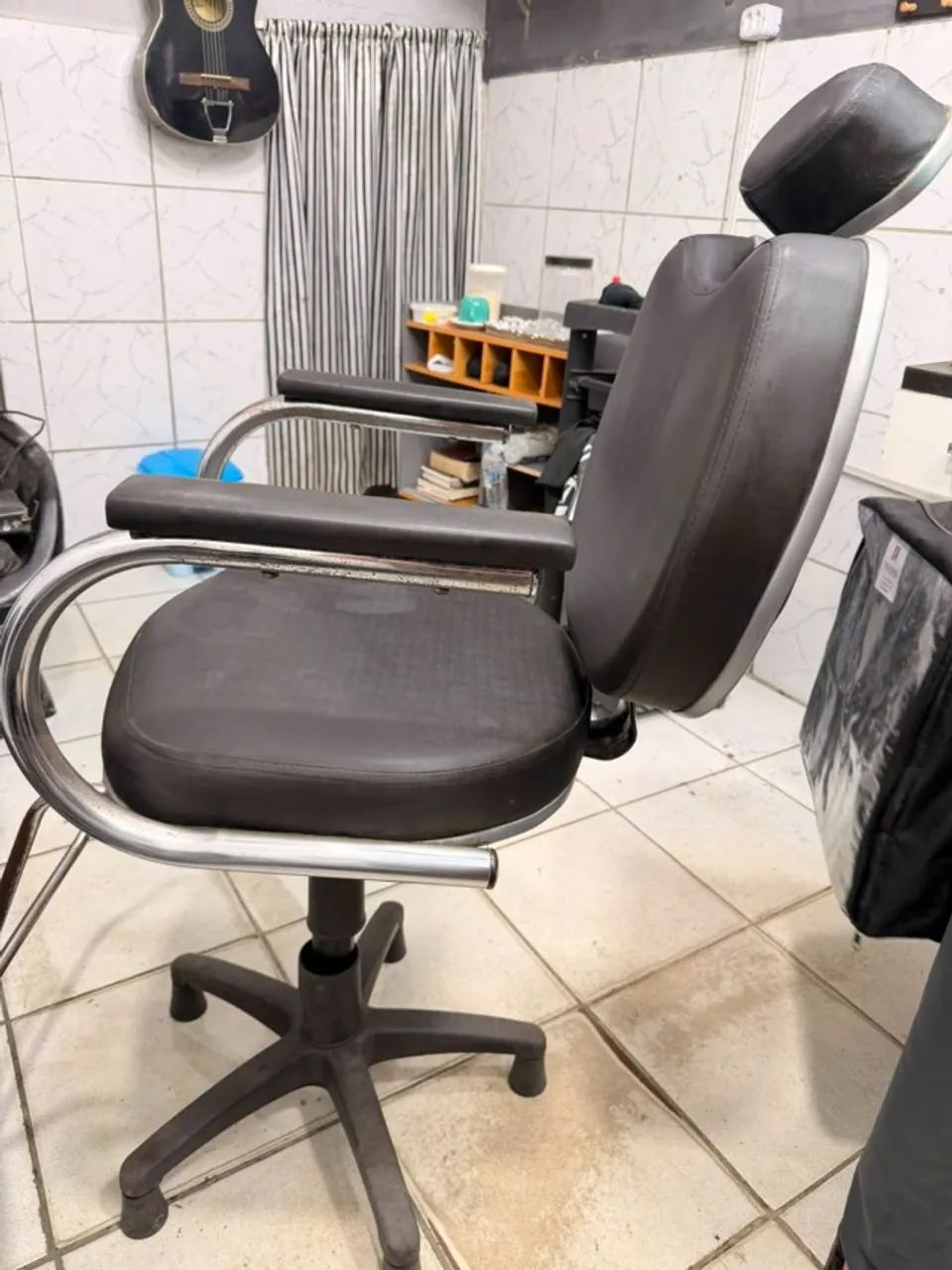 Cadeira de barbeiro  - Foto 2