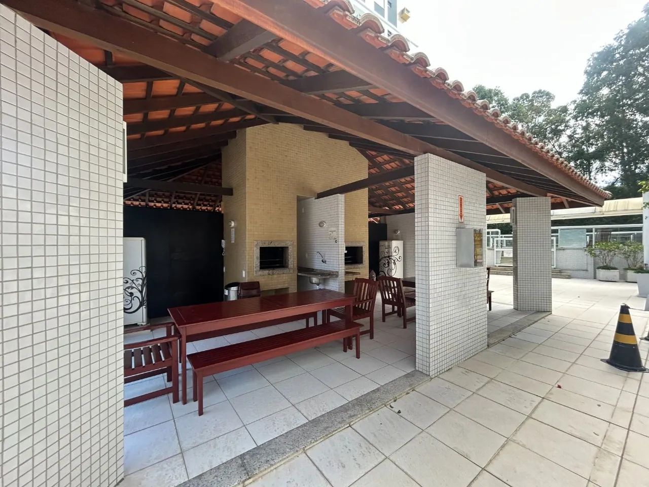 Apartamento Semimobiliado com 3 Dormitórios, Churrasqueira e 2 Vagas | Itacorubi - Foto 4