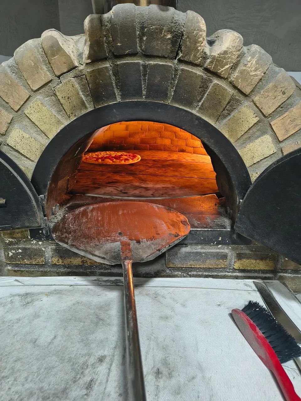 pizzaiolo e cozinheiro 