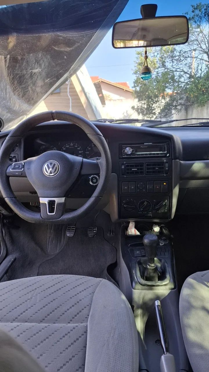 Volkswagen Santana 1.8 MI (álcool) 2002 - Foto 4