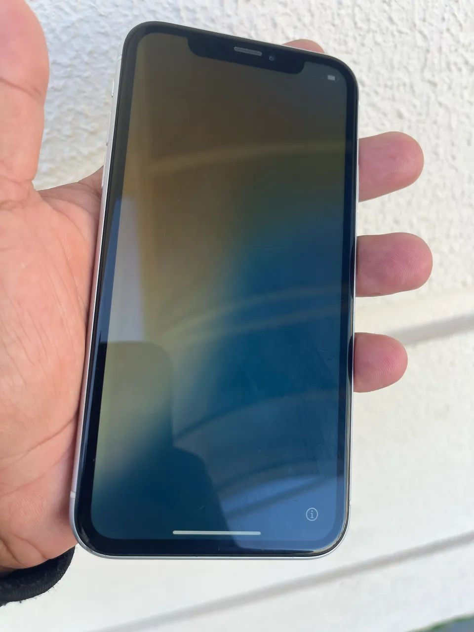 iPhone XR *Face ID e Traseira quebrada*