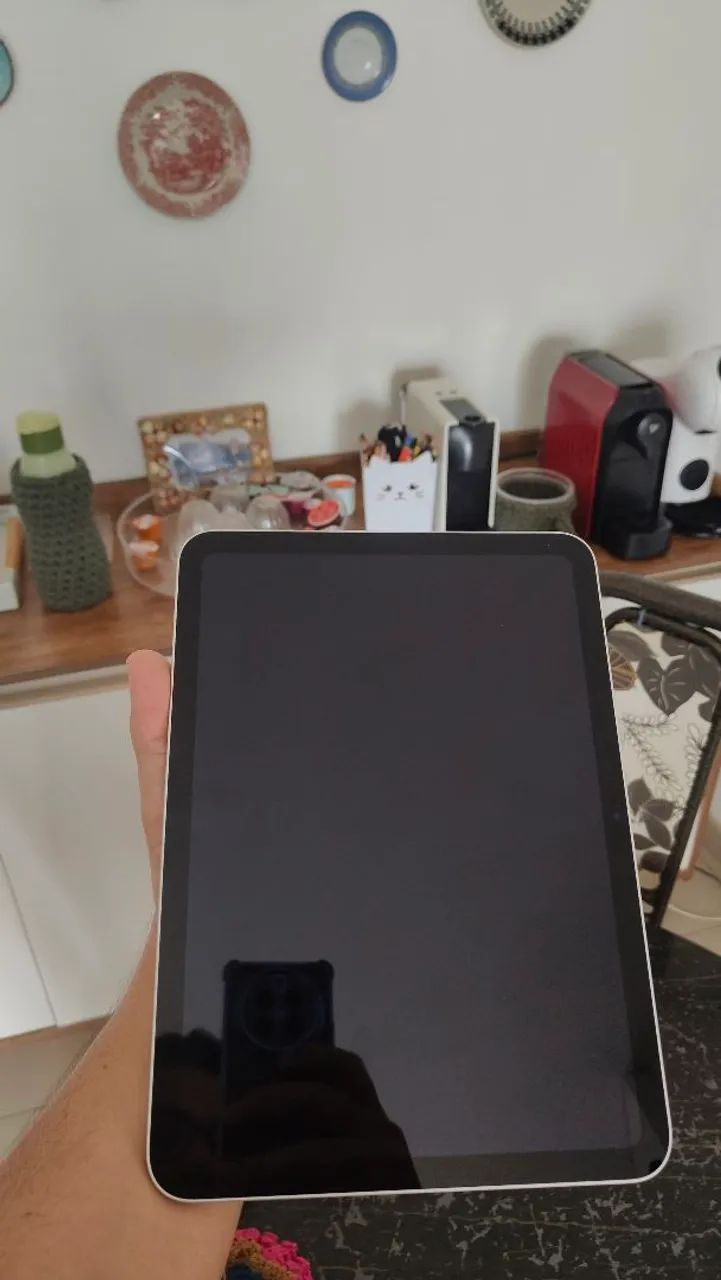 iPad 11ª Geração (10.9") - 128GB - Prata | Excelente Estado + Capa Antichoque e Caneta