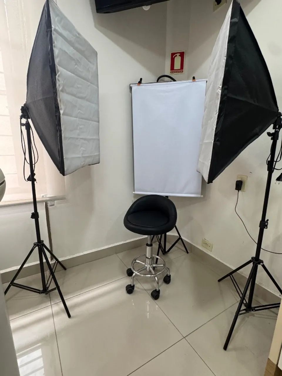EQUIPO E MOVEIS DE CONSULTÓRIO  - Foto 2