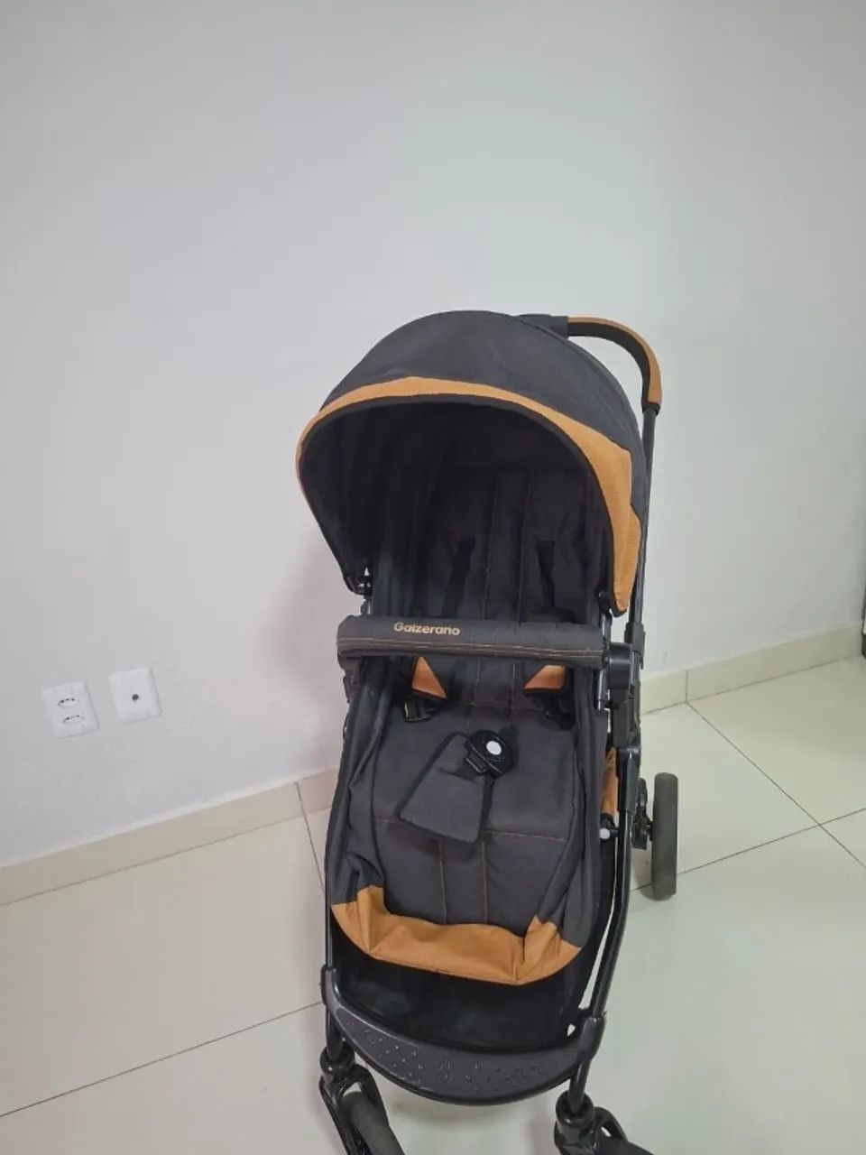 Carrinho de bebê - Kit com bebê conforto, moisés e base Galzerano