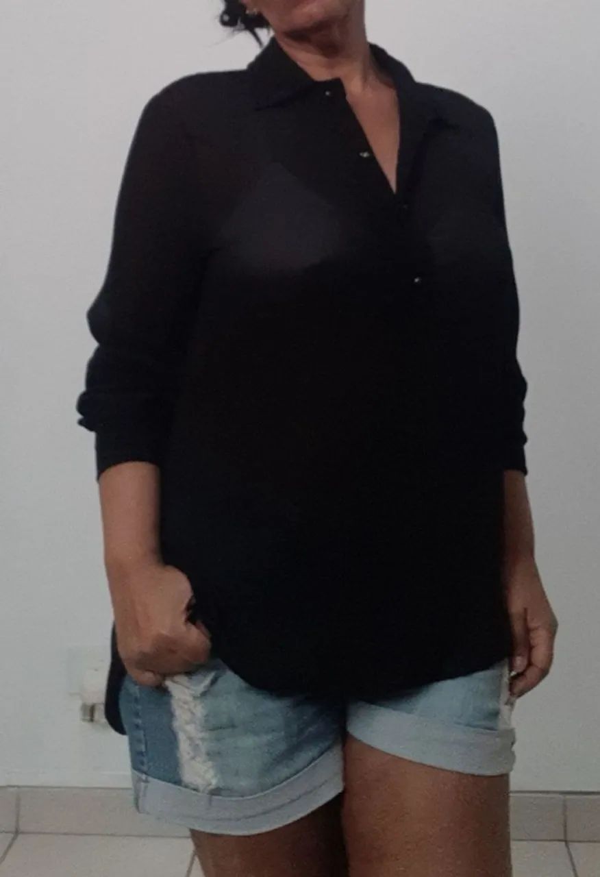 camisa preta transparência tam. P Areia e Mel - Foto 2