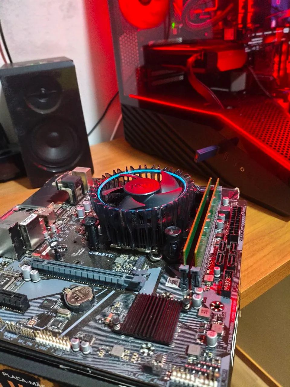 KIT INTEL I3 13100F - 16GB - GIGABYTE H610M - Foto 2