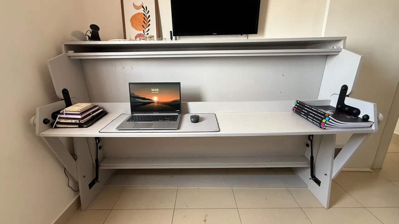 Cama/Escrivaninha retrátil 