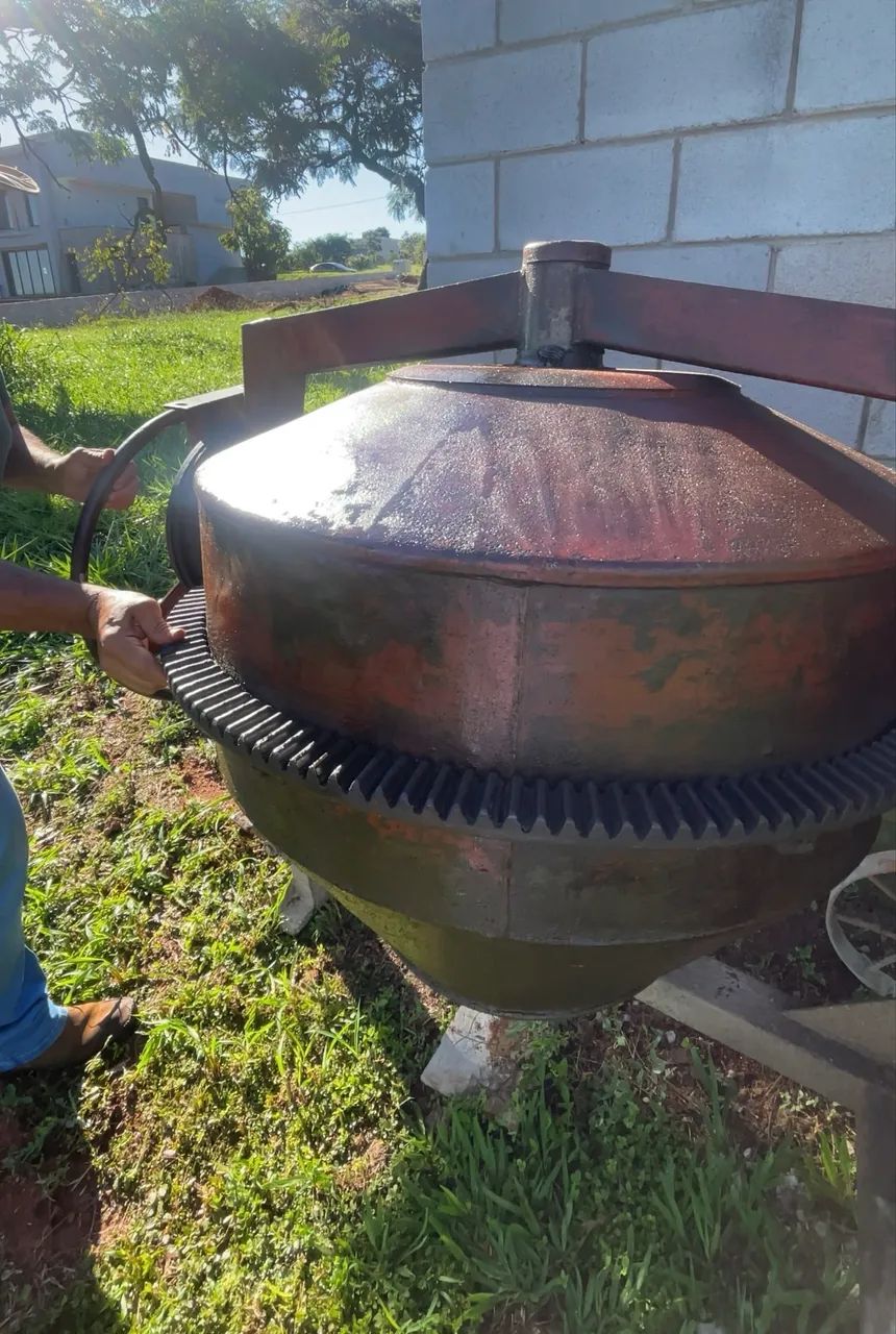  Betoneira 320 Litros