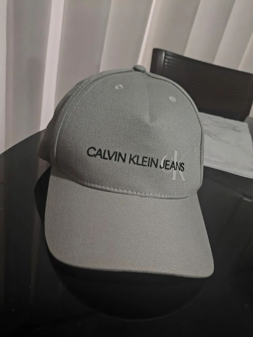 Boné Calvin Klein 