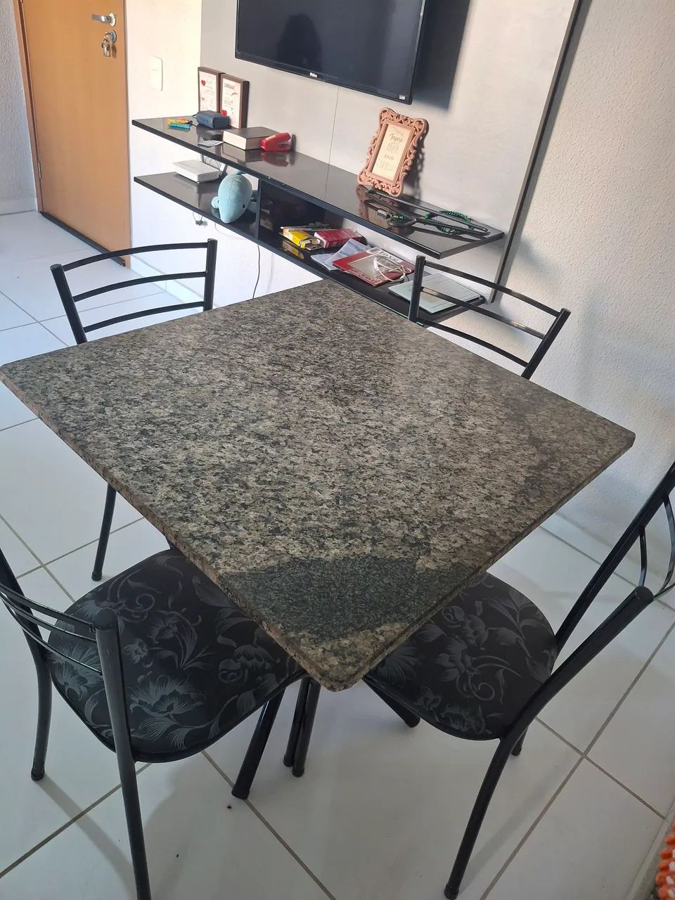 Vende- se 