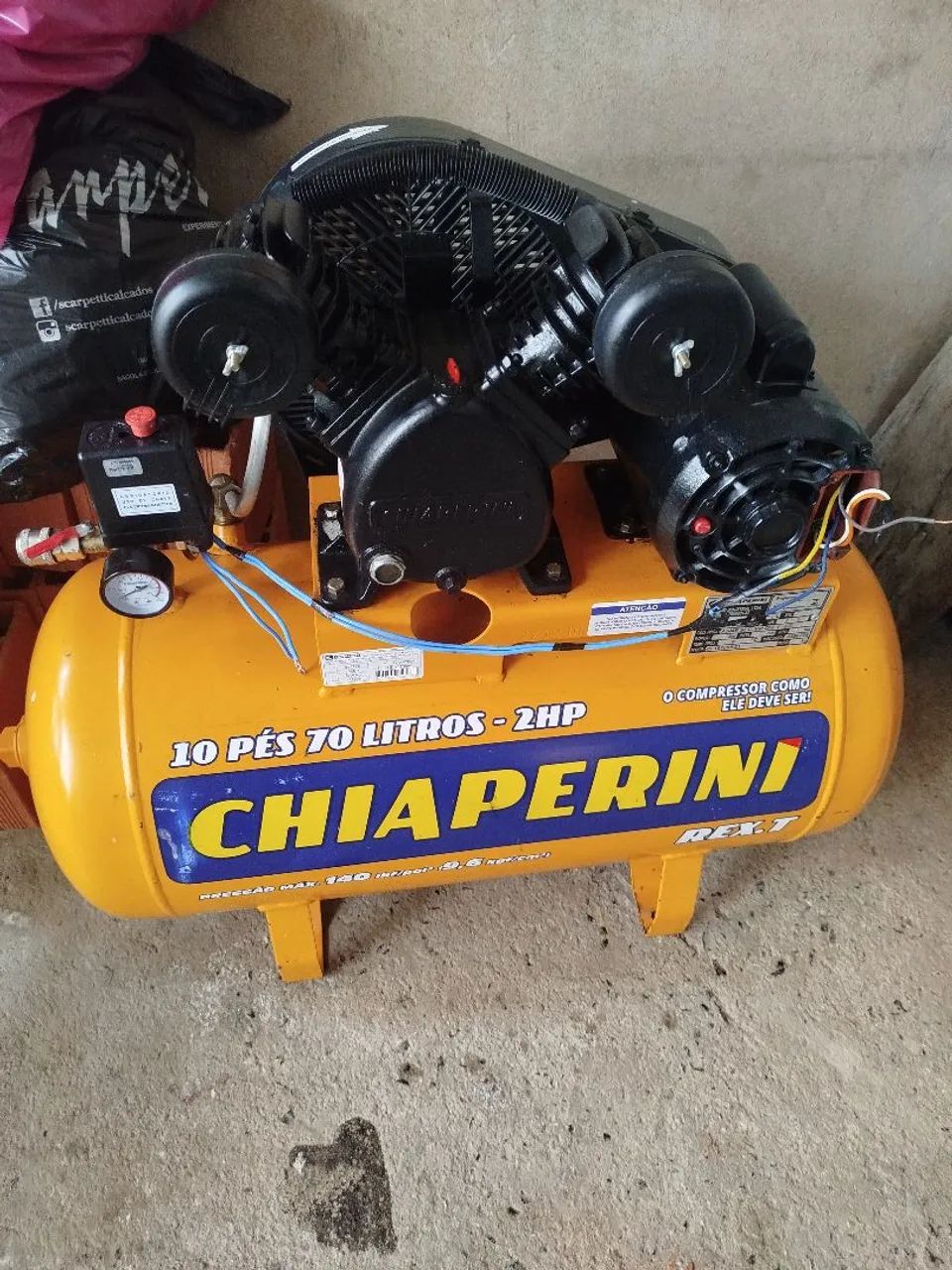 COMPRESSOR CHIAPERINI 70 LITROS 10 PÉS BIVOLT  - Foto 2