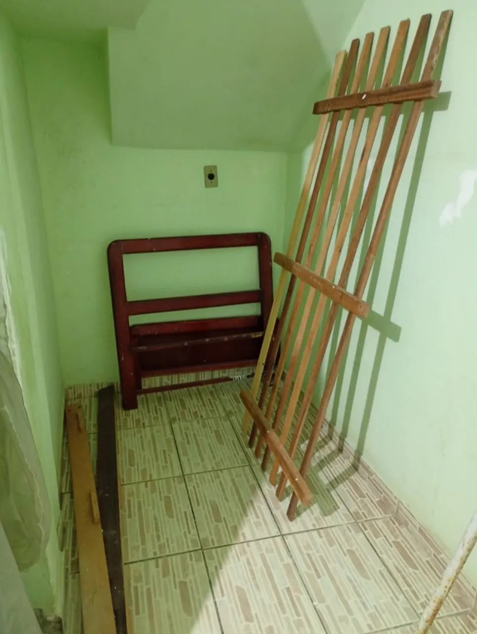 Cama de madeira antiga  - Foto 2