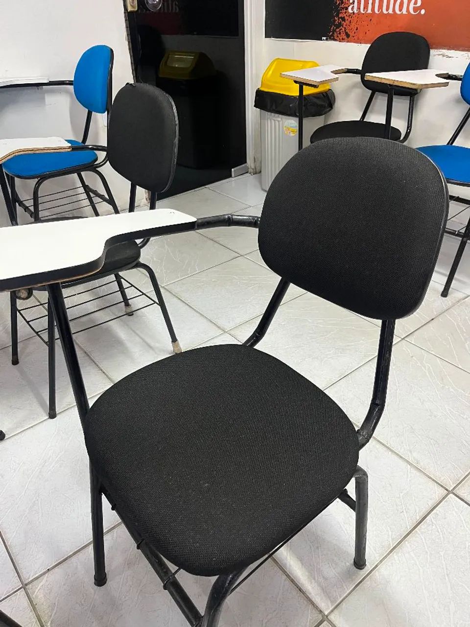 Cadeira de Estudos - Foto 4