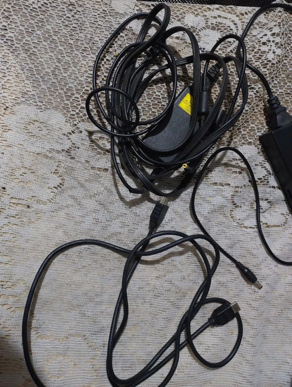 Vendo um notebook velho por 450 .  - Foto 3