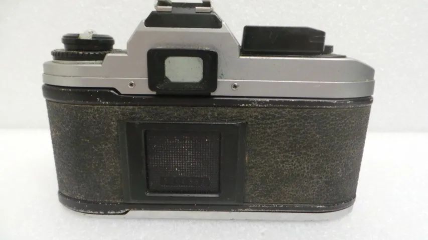 MÁQUINA FOTOGRÁFICA ANTIGA NIKON FG20 PARADA HÁ ANOS!  - Foto 3