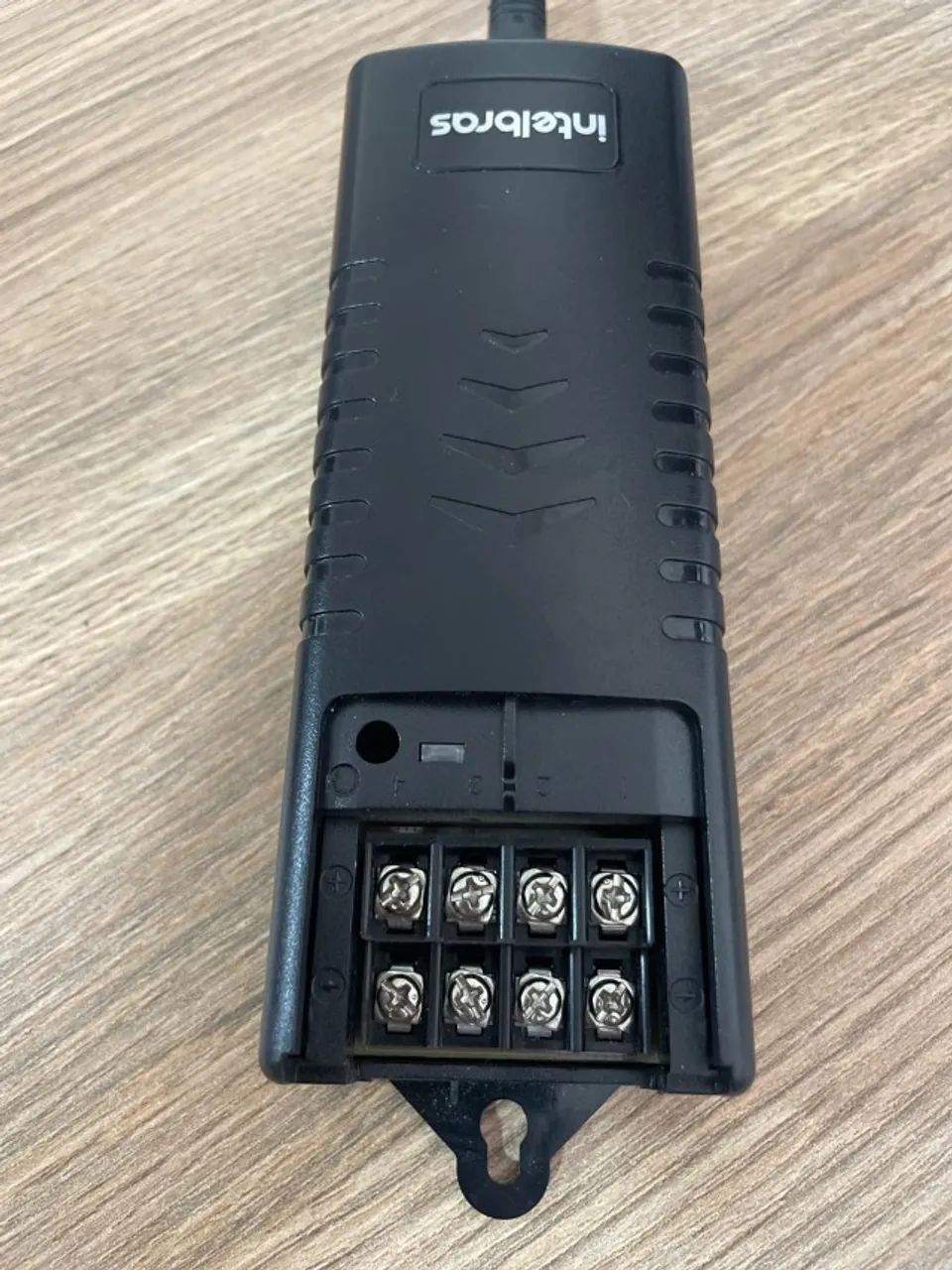 fonte de alimentação 12v 5a ef 1205+ intelbras cftv camera - Foto 4