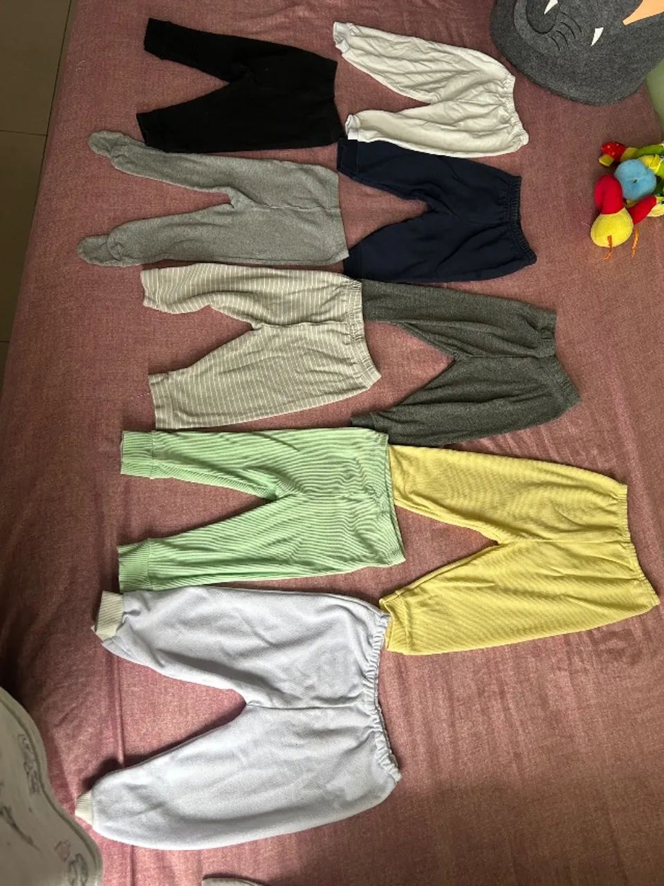 Combo de calça bebê tamanho G - Foto 2