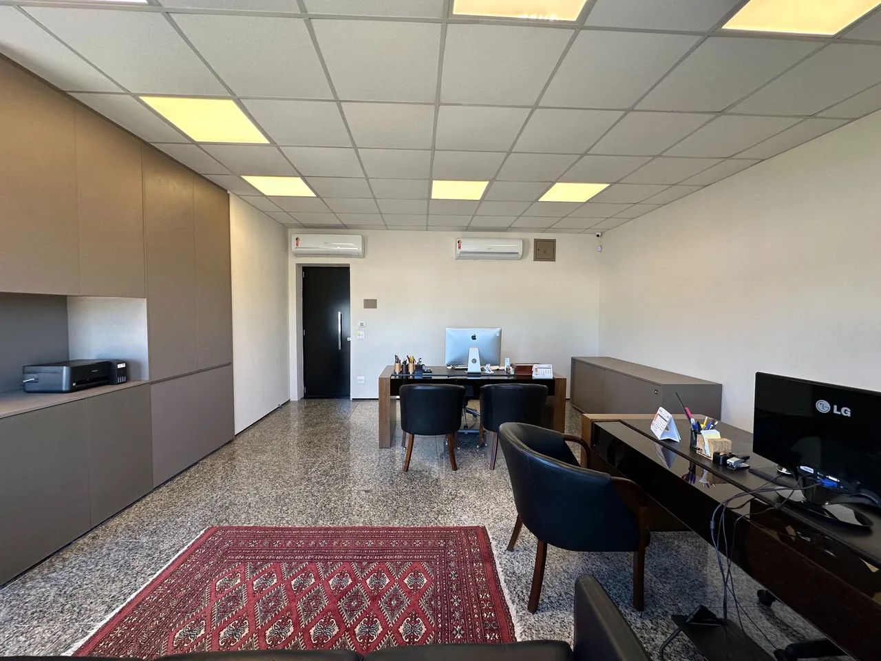 SALA COMERCIAL PARA LOCAÇÃO - EDIFÍCIO PARQUE DA UVA - JUNDIAÍ/SP
