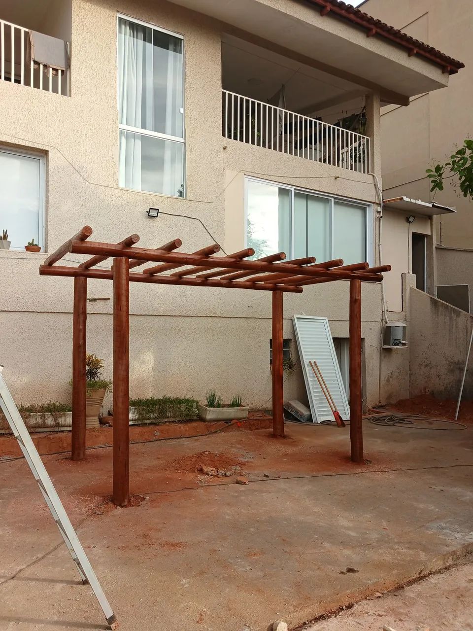 Pergolado em madeira  - Foto 5