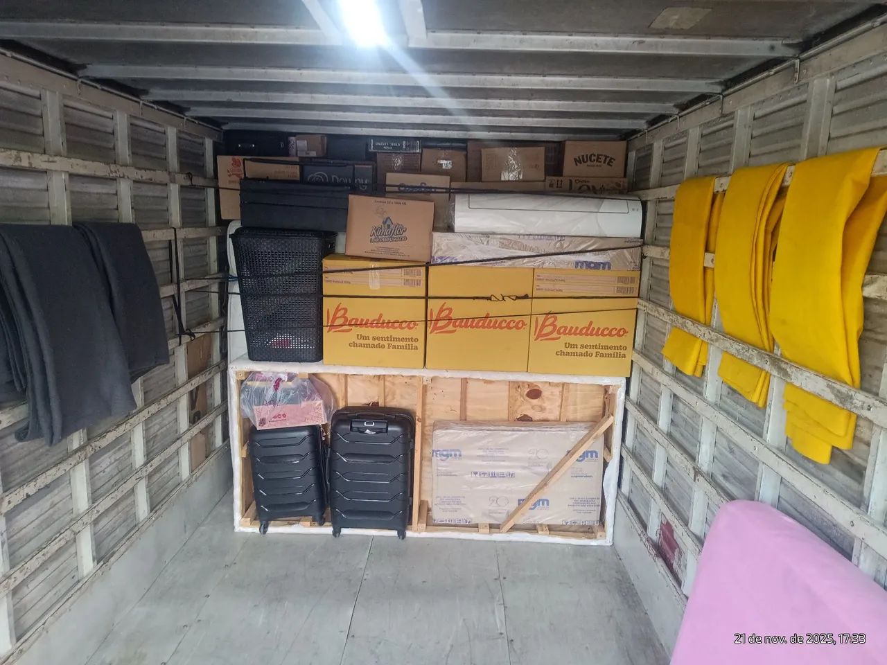 Caminhão baú 3/4  - Foto 4