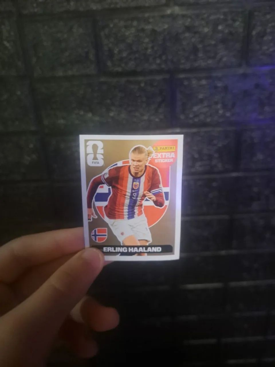 Figurinha da copa Erling Haaland Extra Ouro  - Foto 3