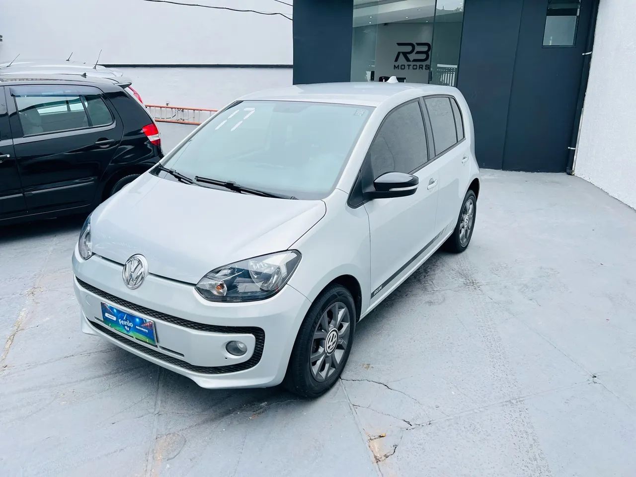 Volkswagen up! Run 1.0 Total Flex 12V 5p, foto 2 de 13