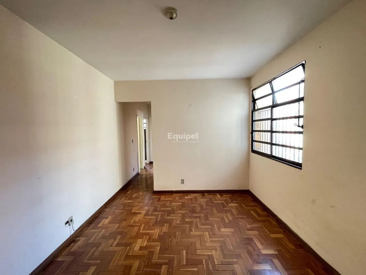 Apartamento com 3 Quartos para alugar, 70m² - Nova Cachoeirinha