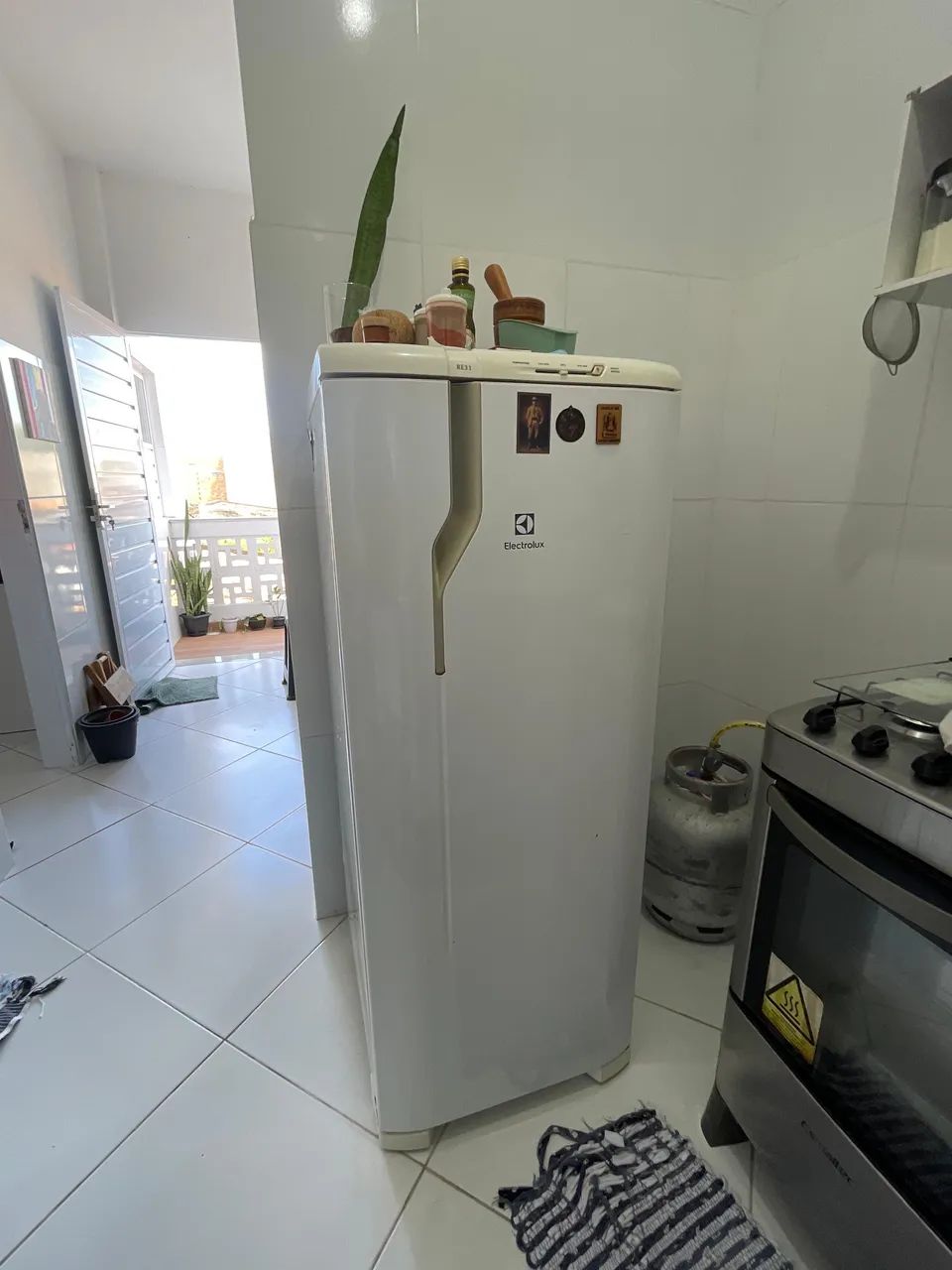 Geladeira uma porta