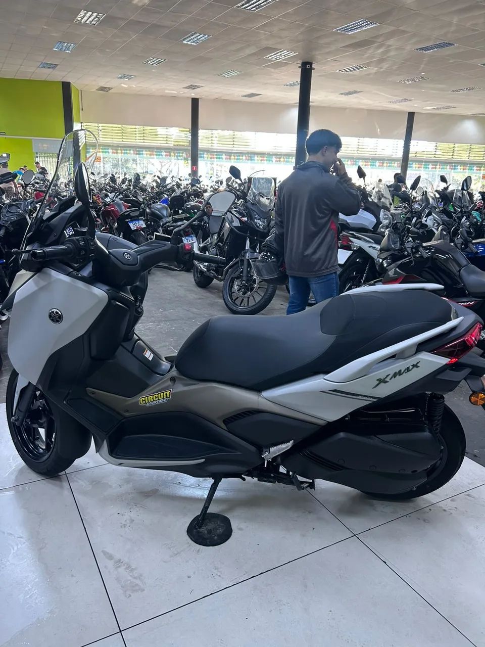 YAMAHA XMAX 250 CONNECTED ABS - Foto 4