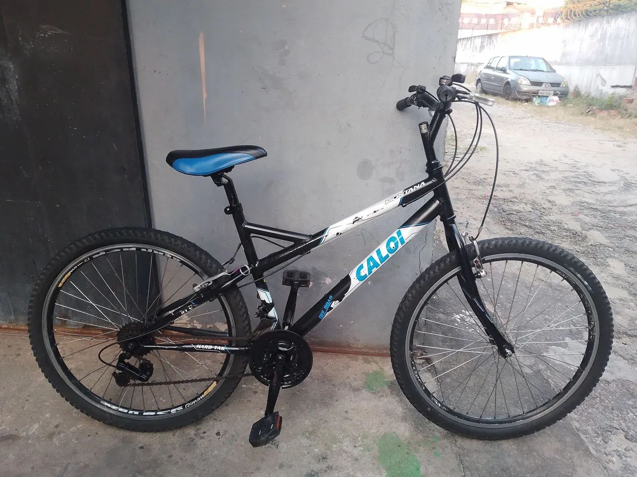 Bicicleta caloi com marchas aro 26