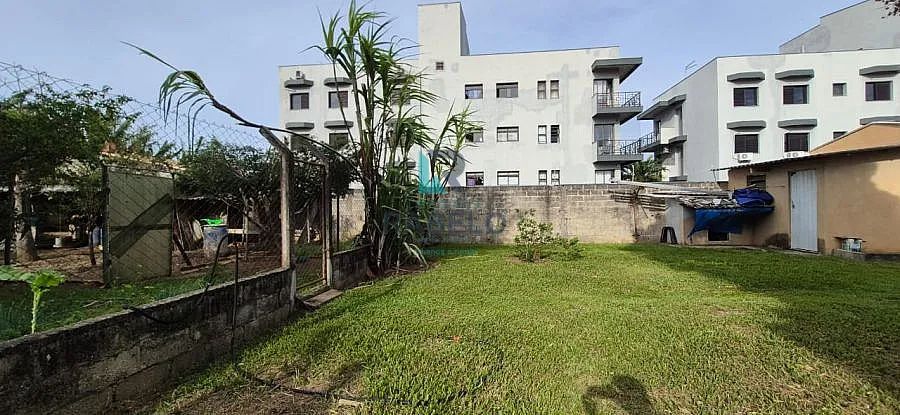 TERRENO AMPLO NA VILA ZÉLIA EM LORENA-SP