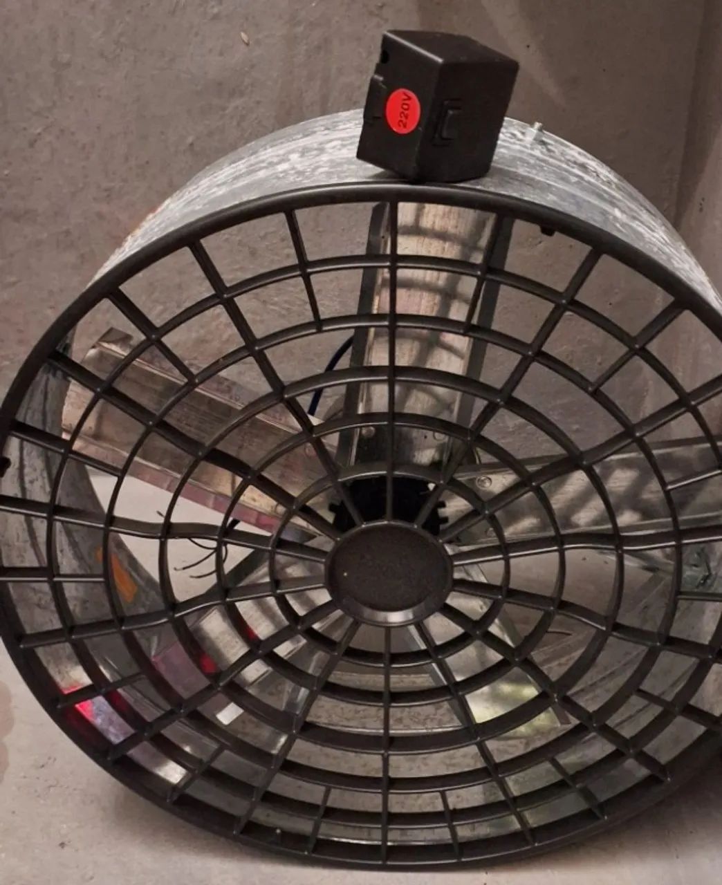 Exaustor e Ventilador Ventisol 50cm 220v Com caixa de interruptor NÃO TEVE USO 