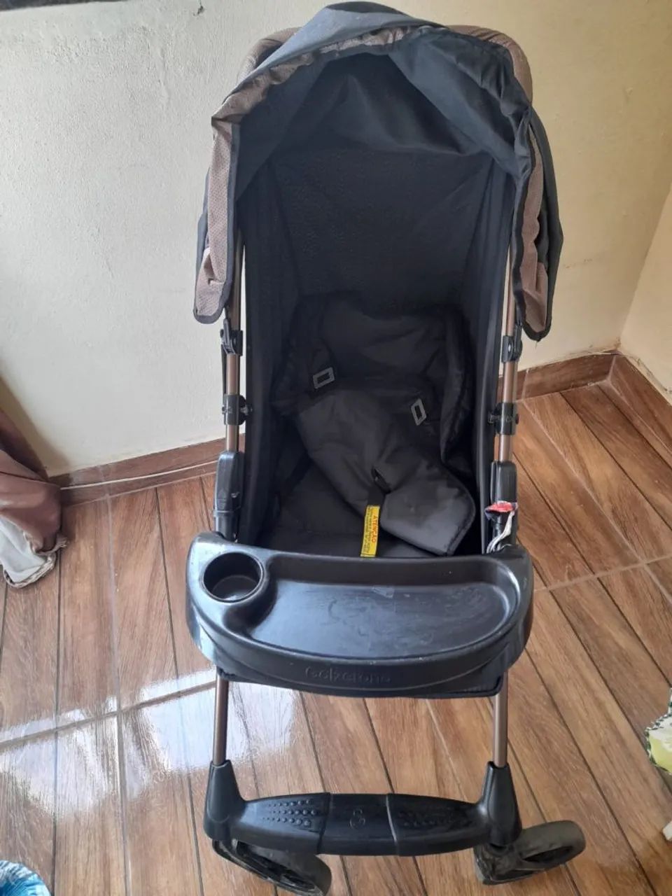 Vende-se carrinho De Bebê, 4 mesês de uso. - Foto 2