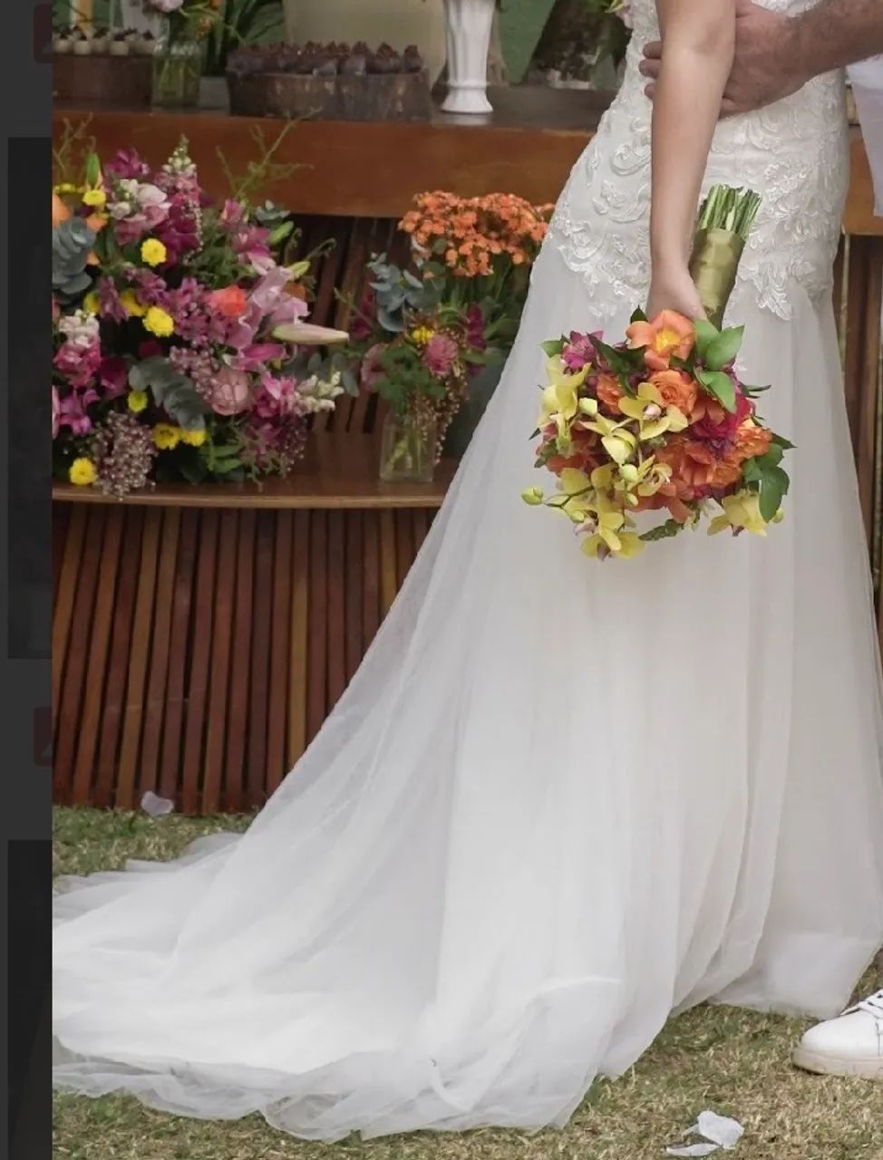 Vestido de noiva renda francesa usado 1 x - Foto 5