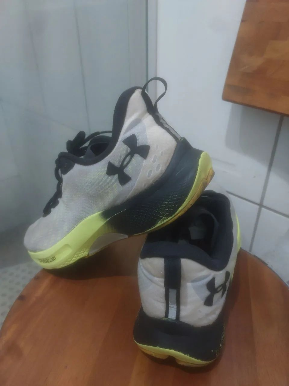 Tênis Under Armour Charged Pulse SE Cinza - Foto 2