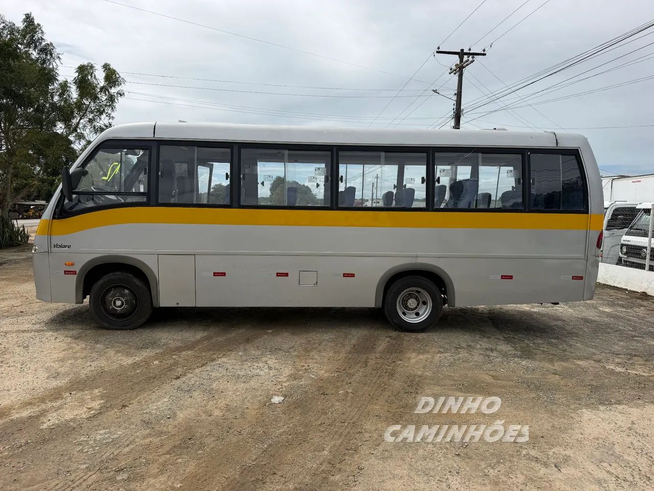 Microônibus Volare V8 2012 - Foto 3