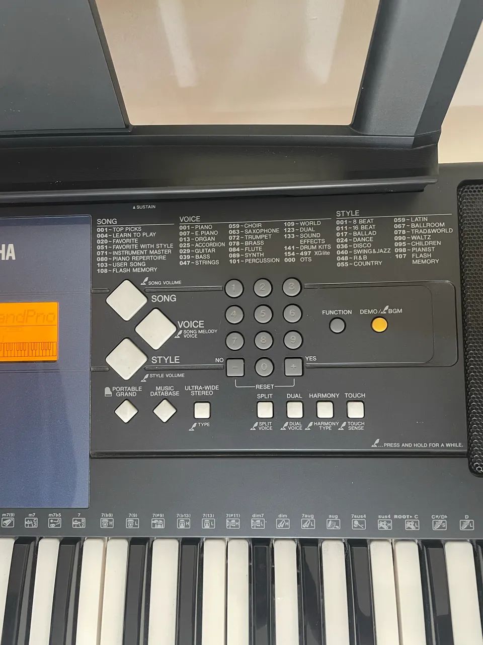 Teclado Yamaha PSR-E333 - Foto 3