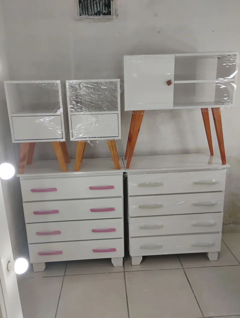 Cômoda 4 gavetas  - Foto 2