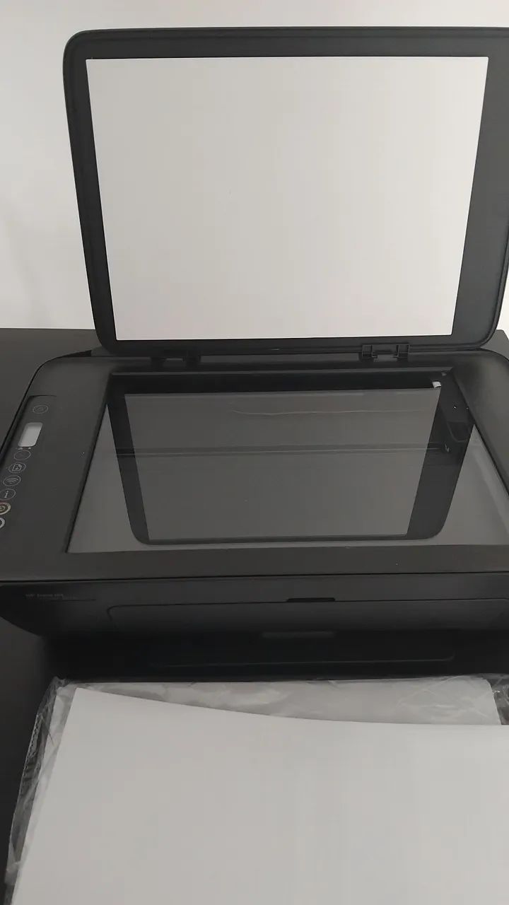 Impressora ? HP deskjet com acessórios 