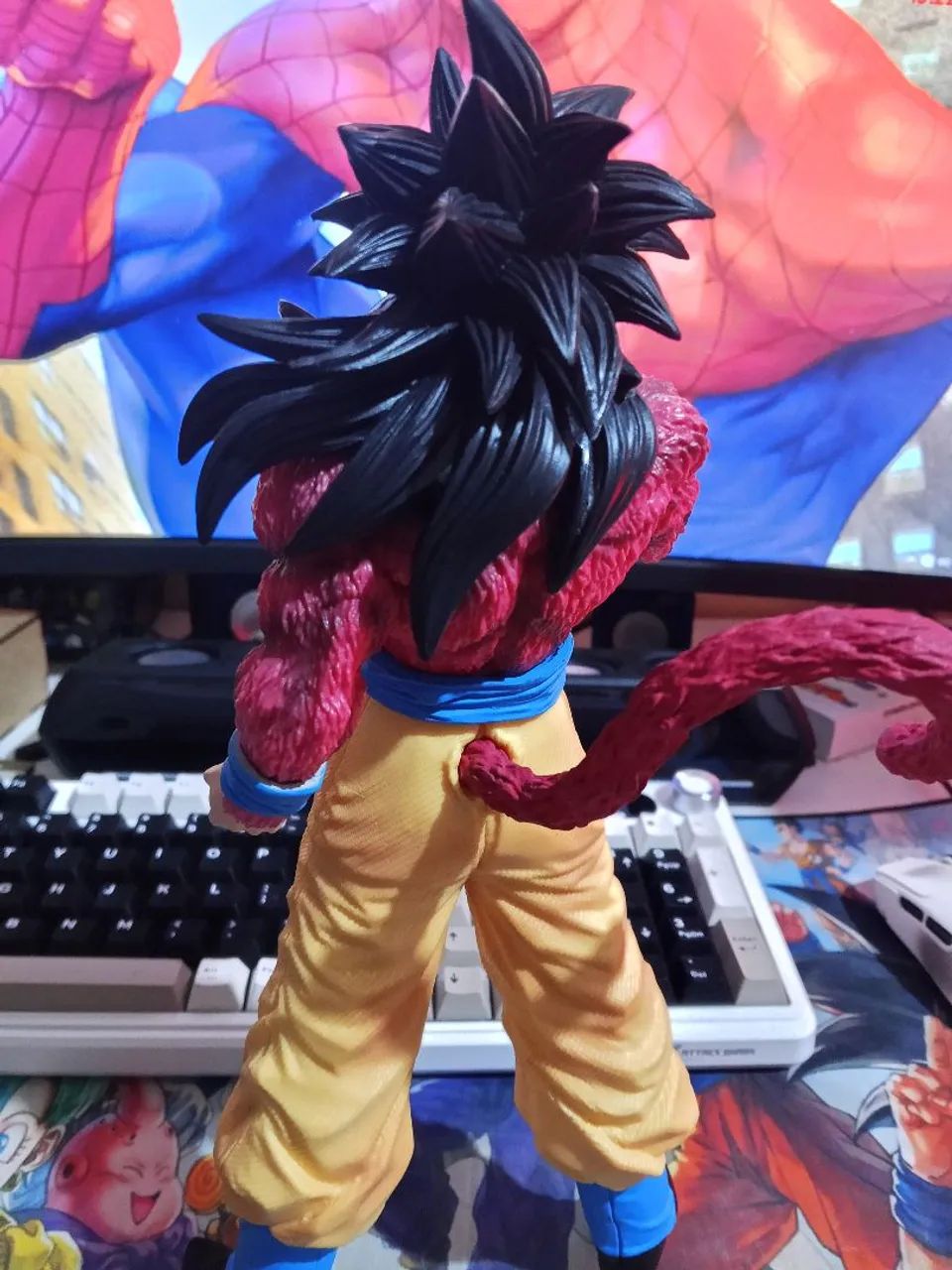 Action figure Goku SSJ 4 - Foto 3