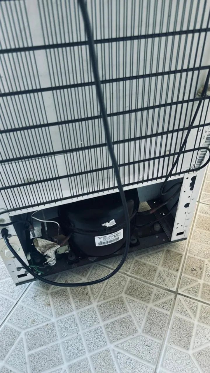 Freezer consul vertical 142l branco 110v - Foto 5