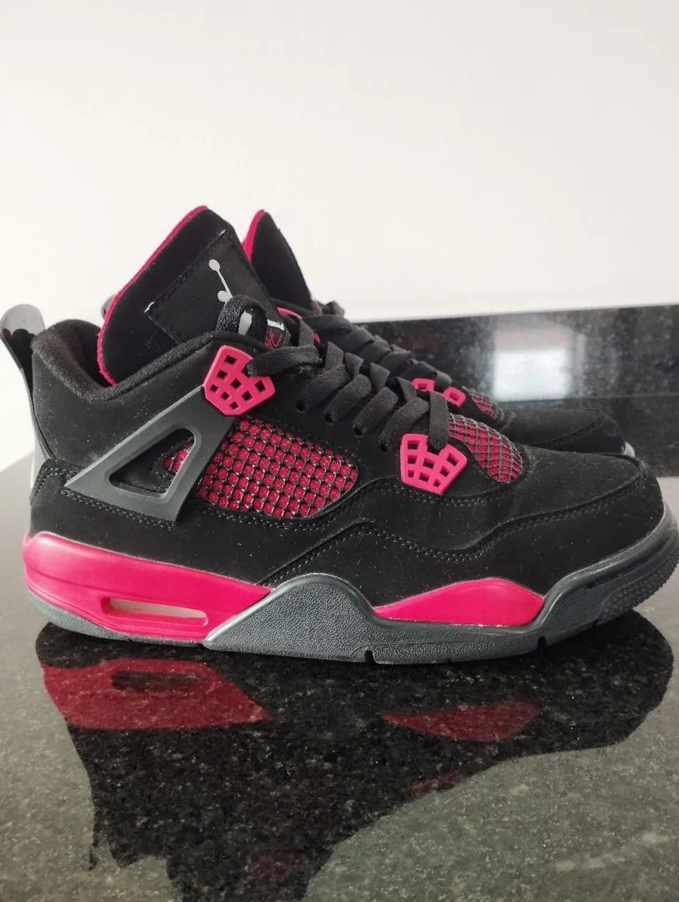 Jordan 4 vermelho 