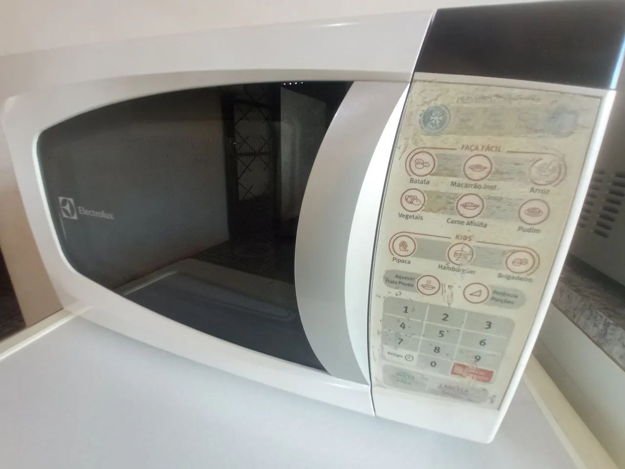 MICROONDAS ELECTROLUX 21 LITROS  - Foto 4