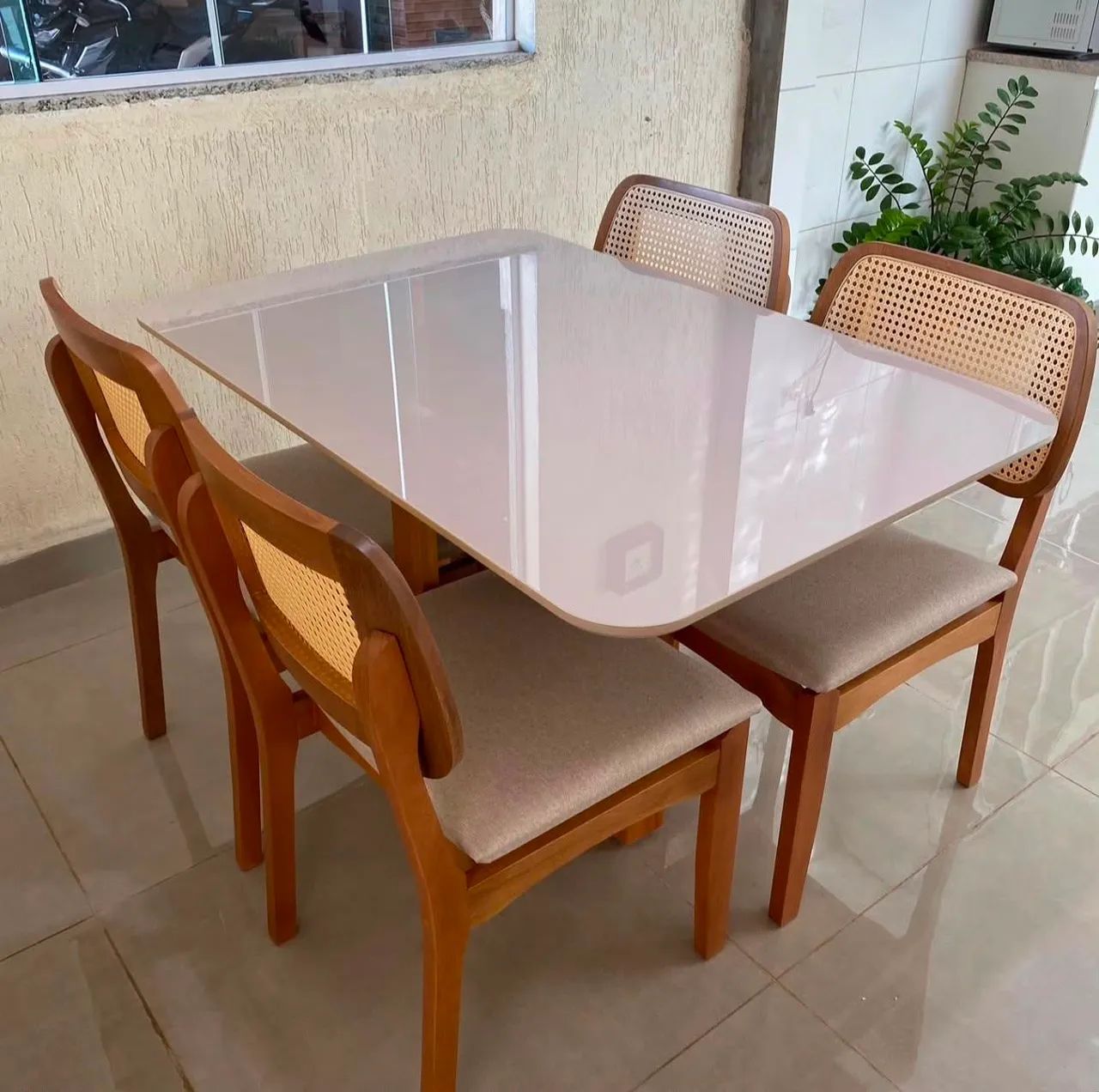 Mesa de jantar iris 