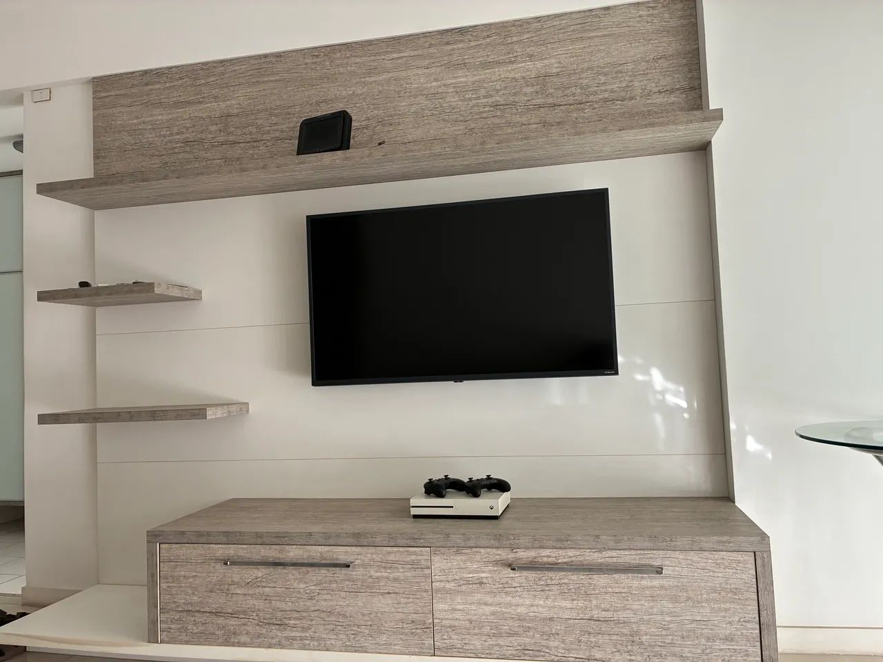 Rack com painel de tv 